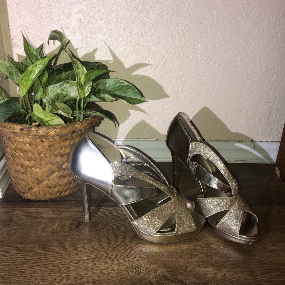 Gold Sparkle Formal Stiletto Heel